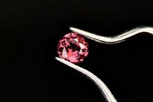 GIỚI THIỆU VỀ ĐÁ SPINEL