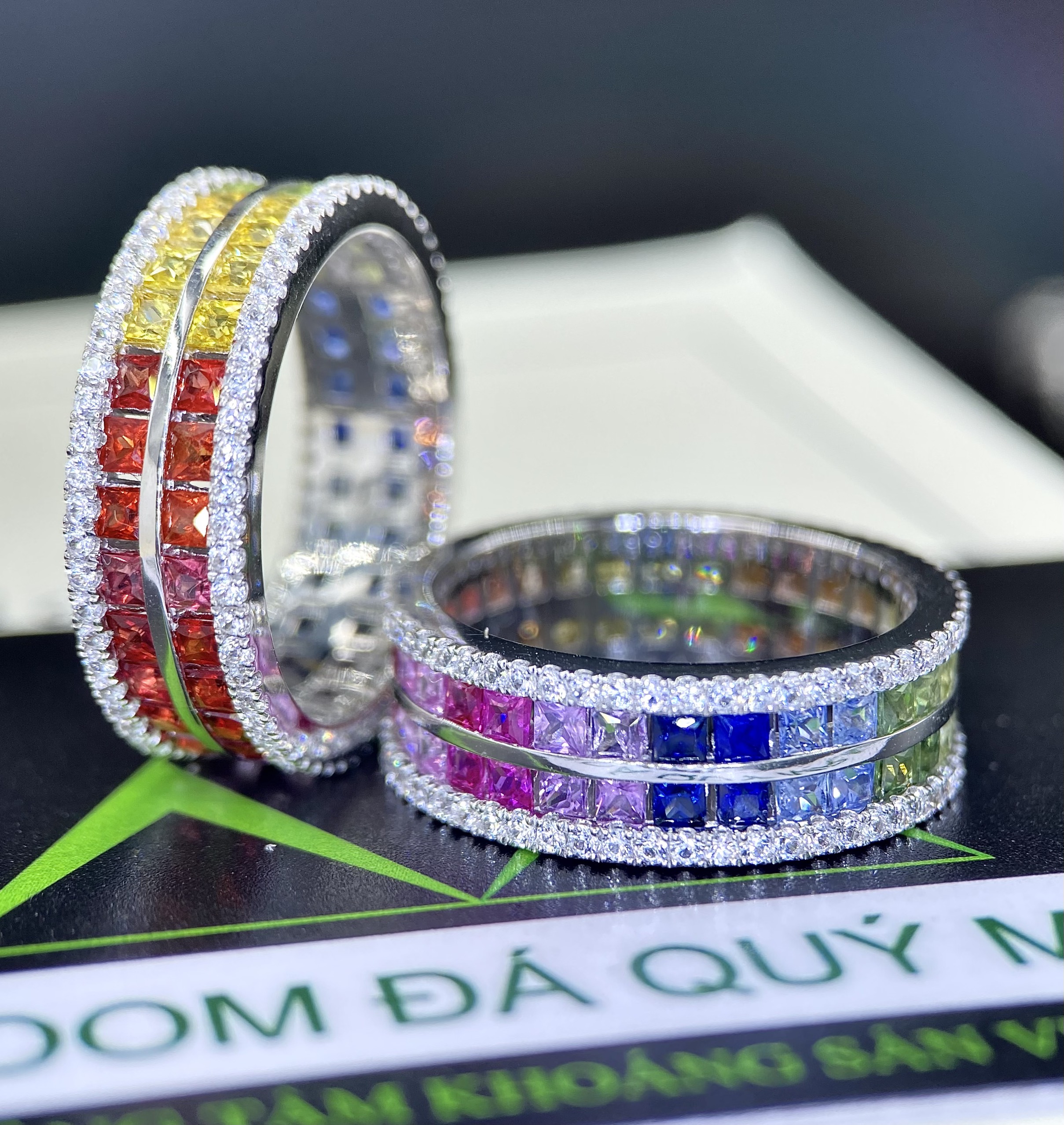 NHẪN SAPPHIRE VÀNG TRẮNG 10K